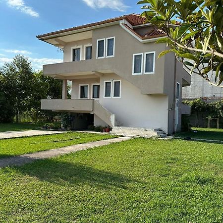 Hostel Rinas Ngoại thất bức ảnh