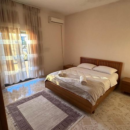 Hostel Rinas Ngoại thất bức ảnh