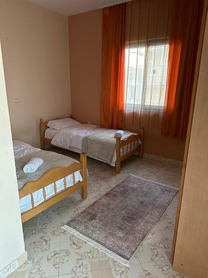 Hostel Rinas Ngoại thất bức ảnh