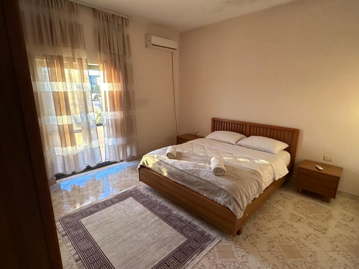 Hostel Rinas Ngoại thất bức ảnh